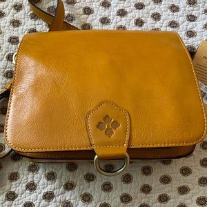 NWT Patricia Nash cross bag